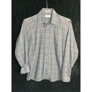 Men’s pierr carda. Medium long sleeve button shirt